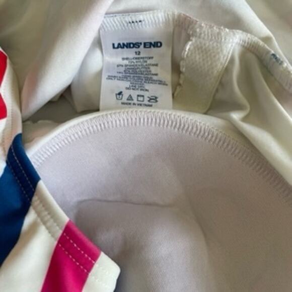 New NWOT Lands End Asymmetrical Americana Stripe One Piece Bathing Suit Size 12 - Picture 2 of 3